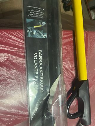 Barra antirrobo pedal coche