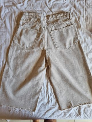 Pantaloni corti beige donna