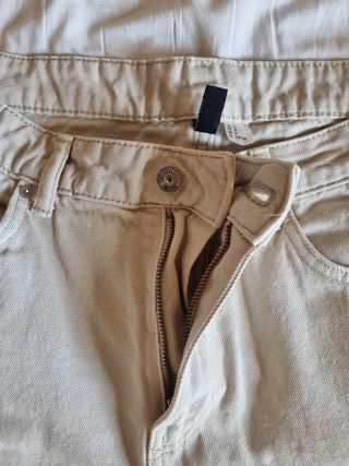 Pantaloni corti beige donna