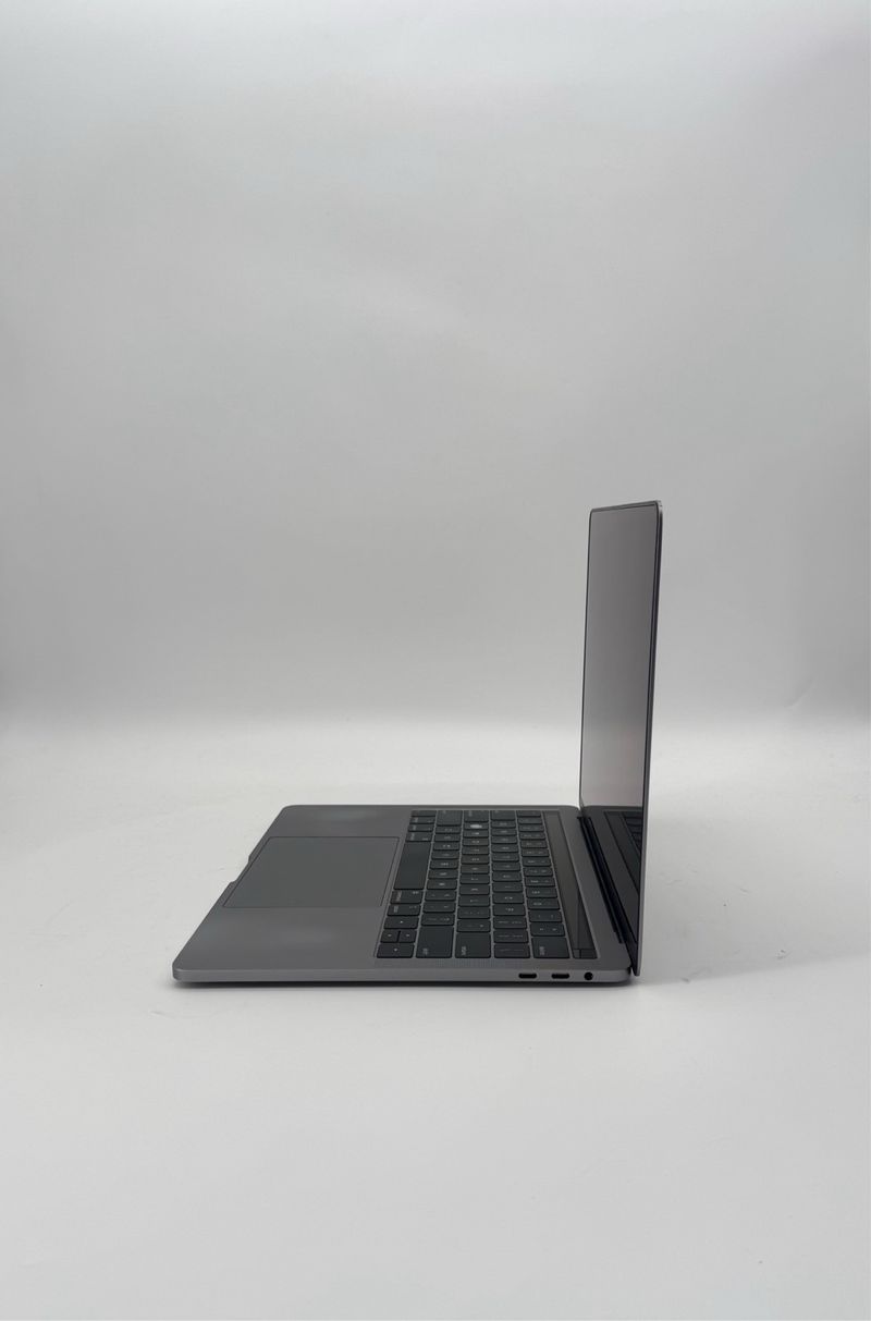 MacBook Pro 13” mid 2019 afbeelding 3