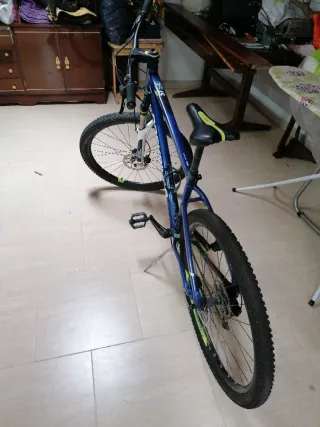 Bicicleta poco uso