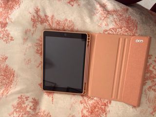 iPad 7 con Lápiz Táctil, Teclado y funda