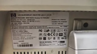 Monitor HP vs17 17" Plata