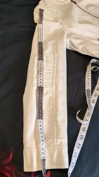 Cazadora polipiel blanca mujer