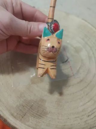 Espositore gatto legno porta anelli