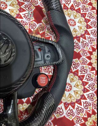 Volante fibra de carbono para VW golf