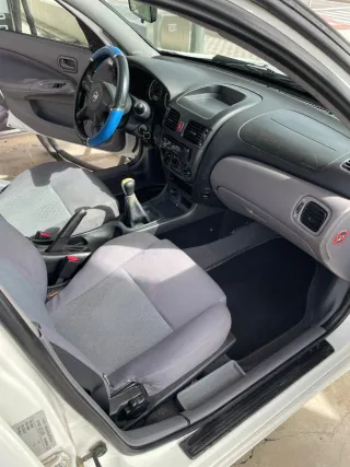 Nissan Almera 2003