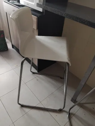 Sillas altas Ikea metal y plástico