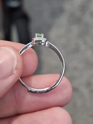 Anello Peridoto e Moissaniti Acciaio