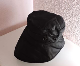 Gorro de lluvia GF Ferré negro