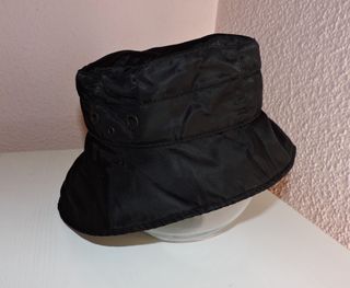 Gorro de lluvia GF Ferré negro