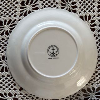 Platos La Cartuja Diseño Rojo y Blanco