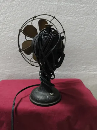 Ventilador antiguo de mesa