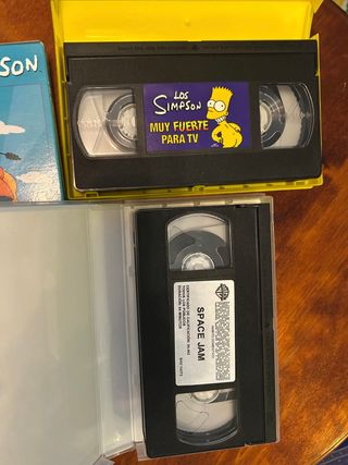 Películas en VHS y DVD de cine series y animación
