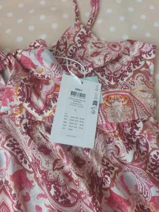 Vestido ONLY multicolor y rosa, tirantes ajustable