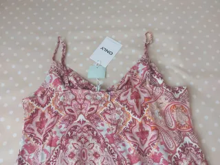 Vestido ONLY multicolor y rosa, tirantes ajustable