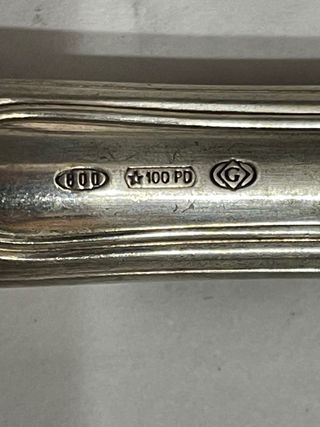 Coltello specifico per l'apertura delle ostriche.