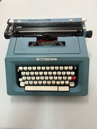 Máquina de escribir Olivetti Studio 46