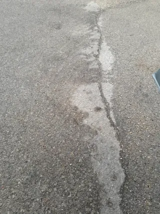 alquilo plaza de garaje para MOTO.