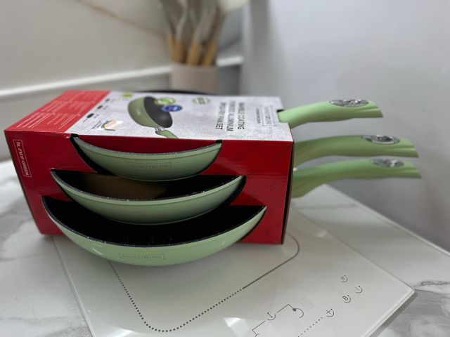 Set de 20,24 y 28 cm sartenes a estrenar