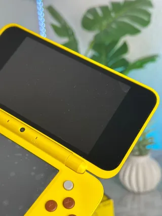 New 2ds XL Pikachu