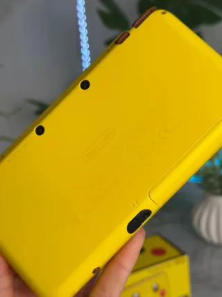 New 2ds XL Pikachu