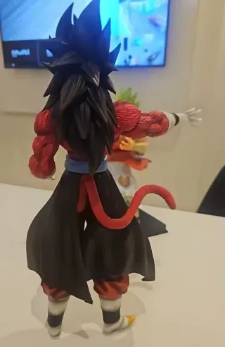 Figura Vegito SSJ4 Dragon Ball NUEVO ENVÍO GRATIS!