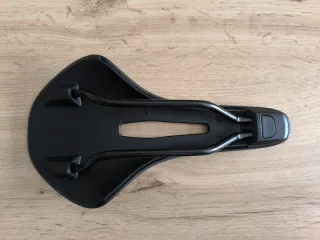 Sillín Fi'zi:k Antares Vento R5 140mm