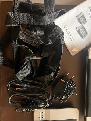 2 Reproductores DVD Portátil Nevir