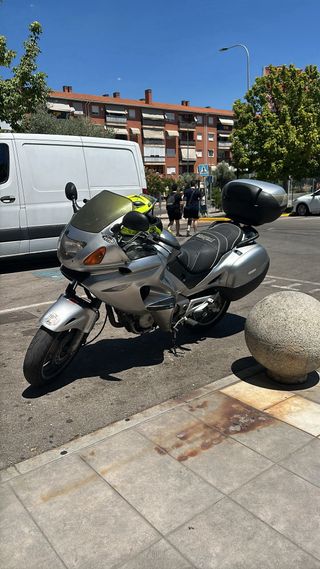 Honda Deauville NT 650