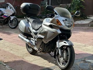 Honda Deauville NT 650