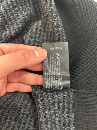 Jersey de lana Theory gris y negro