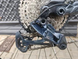 Bicicleta Turbo Levo Carbono 700Wh