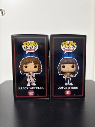 Lote 2 Funko POP! Stranger Things - Joyce y Nancy