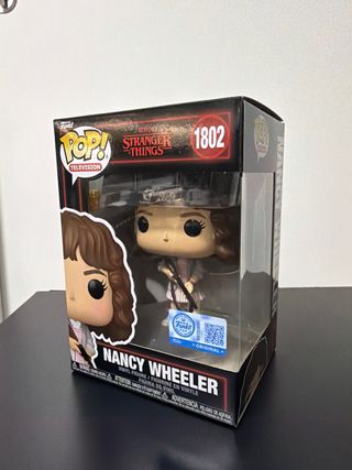 Lote 2 Funko POP! Stranger Things - Joyce y Nancy