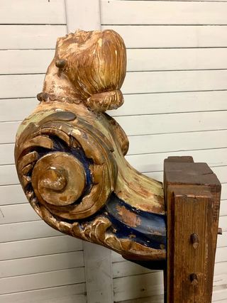 Mascarón de proa antiguo madera tallada