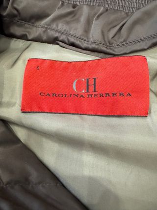 Abrigo plumífero Carolina Herrera marrón