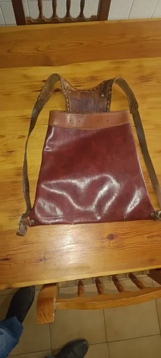 Zurrón de cuero para caza