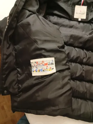 Chaqueta Moncler Negra Plumas