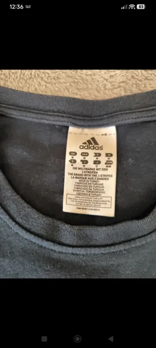 Camiseta Impossible is Nothing