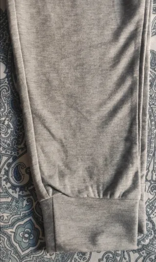 Confezione Abbigliamento Premaman: Felpe e Pantaloni