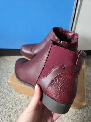 Botines Piel Burdeos con Cremallera Talla 37