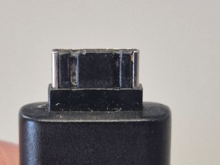 Caricabatterie LG modello STA-P53ES con pin largo