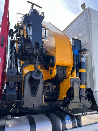 Camión Volvo FH 540 8x4 Grúa Effer 5