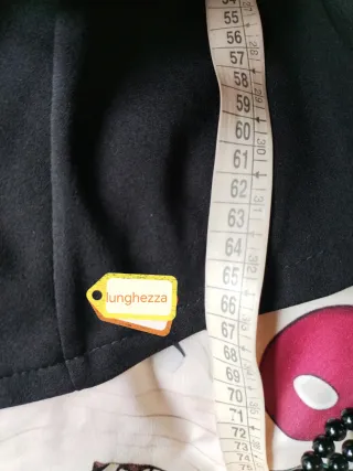 Giacca nera con  coulisse in vita