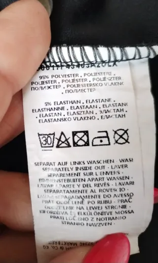 Giacca nera con  coulisse in vita