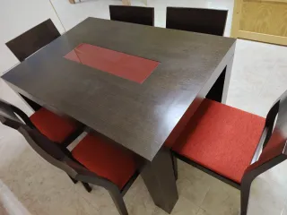 Mesa Roble Macizo y 6 Sillas con Extensiones