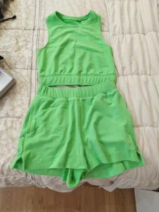Conjunto deportivo Decathlon verde