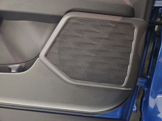 Lexus UX 300e Business