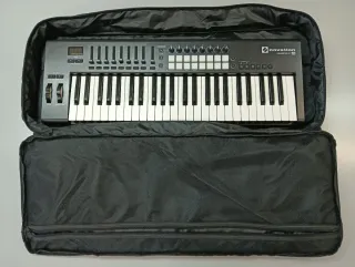 Novation Launchkey 49 Teclado Controlador MIDI